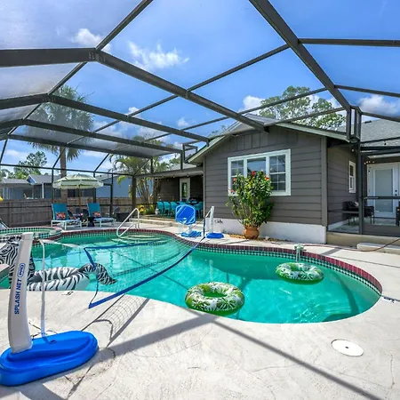 4 Bedroom Sleeps 10 Private Pool Putt Putt Dog Friendly